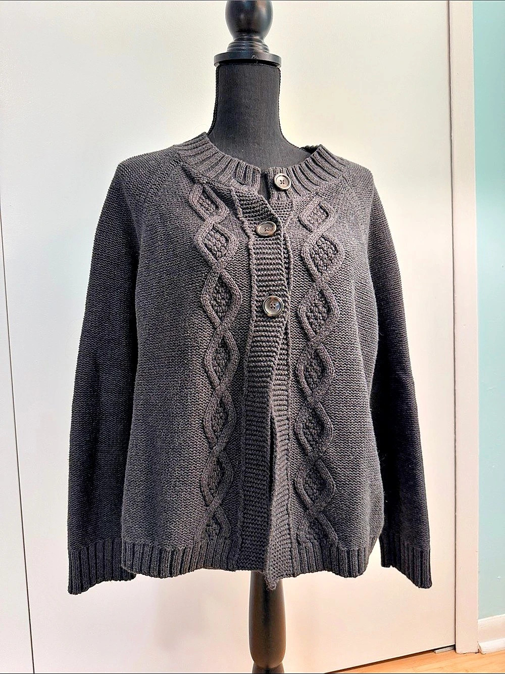 Lands' End Cable Knit Cardigan Gray Size Large (14-16) Like New